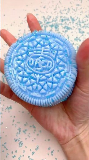 FUFUSQUISHY ASMR 🍪🍪 blue oreo