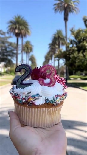 El mejor cumpleaños de mi vida #itsmybirthday #birthday... #Shorts #lauu_kzallaz
