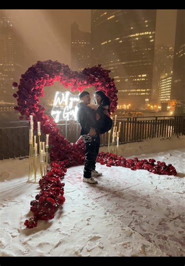 Creating magical moments in Chicago! #girlfriendproposal #willyoubemygirlfriend #fyp #paratiiiiiiiiiiiiiiiiiiiiiiiiiiiiiii