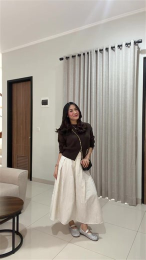 Koleksi Rok Panjang Favorit dengan Beragam Warna