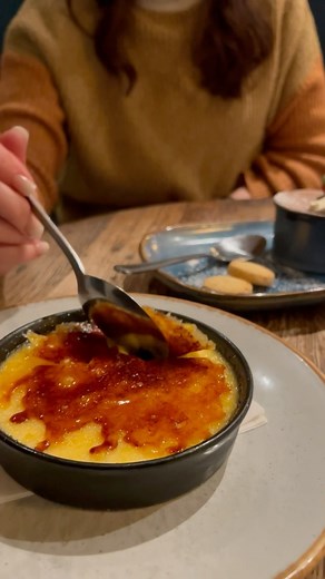 Discover the delight of our Menu Pierre 🥂 2 Courses £17.95 | 3 Courses £20.95. Available all day Sunday - Friday and on Saturdays until 5pm. 📸 @chris.cooks.em.eats | Bistrot Pierre