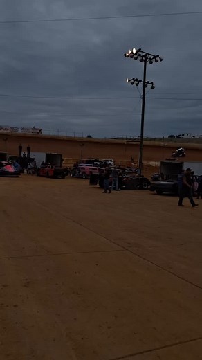 Volunteer Speedway Sprint cars doing hotlaps | Larry Young