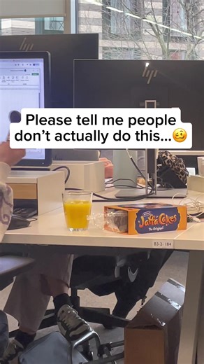 Unraveling the Chaos in the House of Commons | Jaffa Cakes Musical