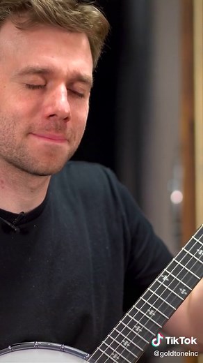 Discover the GT-500: Popular Six-String Banjitar