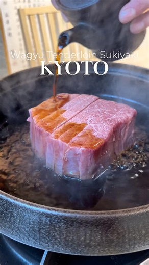 A popular Wagyu sukiyaki restaurant in Kyoto!