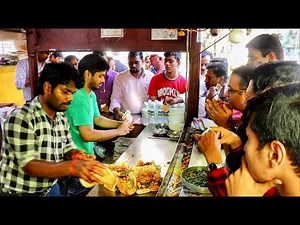India’s Most Iconic Vadapav Stall in Mumbai | Crazy Vadapav Making Skills | Indian Street Food