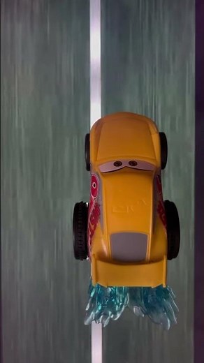 Lightning McQueen Drifting on the Track!