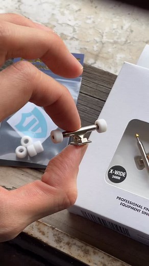 If you know, you know 🫶 dual bearing era is here 💥 A whole generation grew up on Flatface’s dual bearing wheels. Now they’re back. With Blackriver Trucks updated and made specially for it. for the first time, a limited stock of @blisteredfingers_fbco wheels hits the shop 👀 Catch all these on Monday, July 14 @ 4:30PM PHT. Dropping on the Vector Facebook page. • BRT Mike Edition’s • G9 Dual Bearing Wheels • G4, G6, G8 Wheels • Blistered Wheels • FF x Blistered Urethane Wheels • G15, G16 decks i