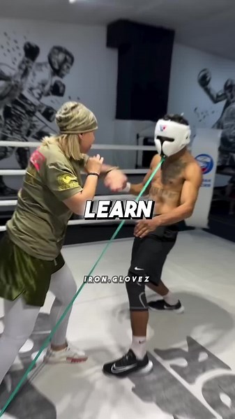 Mastering the Check Hook Technique in Boxing