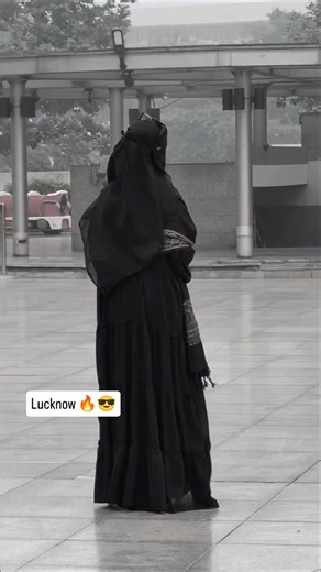 zainab khan on Instagram: "Kya hai badshah 💞🤗😎 #gulaam #badshah #reels #instagood #viralreels #trendingreels #explor #trend #up #trrndingreels #attitudereels #nicopy #attitudestatus #nocopy #nocopyright #original #instagramreels #reel #reelsviral"