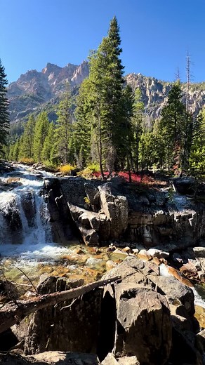 Discover Redfish Lake Waterfall Hikes in Idaho