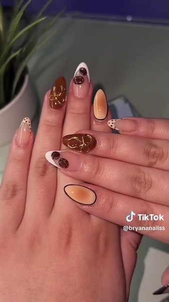 Nail Day Highlights: Short French & Almond Designs