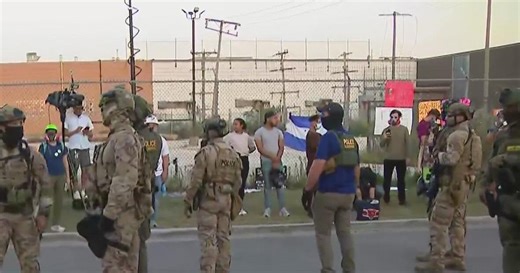 Broadview mayor sets protest limits outside ICE facility