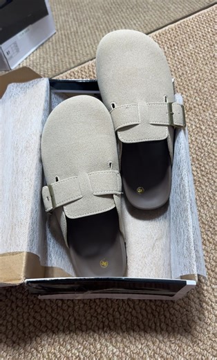 Giày sục hot trend cho mùa hè