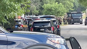 180K views · 614 reactions | MINERVA/SWAT UPDATE: Shots are being fired periodically. I do know the suspect has an AR-15. This is why people are being asked to avoid the area because his shots can reach very far is what police have told me. Here’s a video I recorded earlier. DO NOT COME NEAR THE AREA OF METRO AND KENNEL. | Jordan Miller - News | Facebook