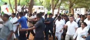 9.4K views · 537 reactions | நம் அனைவரின் வாழ்வுரிமைக்காக நம் தலைவன் நடக்க தொடங்கியிருக்கிறார். நம் தலைவன் நம் பெருமை | Kamalika VS | Facebook