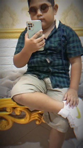 Casual Indoor Fashion: Green Plaid Shirt Style