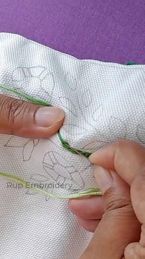 how to do chain stitch basic pouch embroidery for beginners#bordado #fbreels2025ツ #fblifestyle | Rup Embroidery