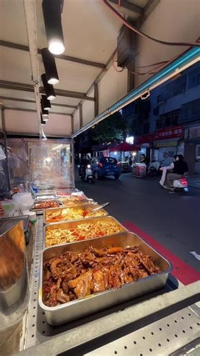 这家鸭货真的很好吃，过来品尝吧