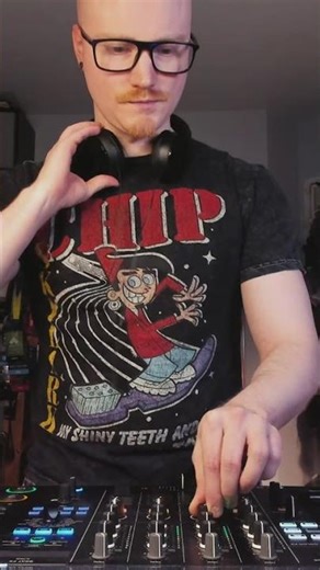 Rusko into Le Sserafim lmao #kpop #dj