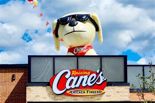 Raising Cane’s Just Opened Its 1,000th Location — It’s Right In The Heart Of Hollywood
