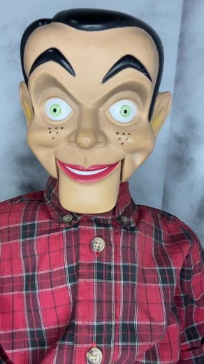 Sin miedo al éxito. Escribí el nombre de la vieja tapas agrias de tu barrio. | Mortimer Show