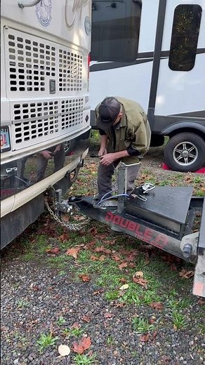 Hooking up the trailer