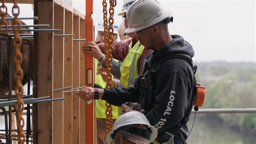 With 35,000 miles of track, including railroad bridges, keeping our rail network strong takes a team effort! Our #ONECSX team is rehabbing the Shelby Park Rail Bridge in Nashville, Tenn., to ensure our railroad can reliably deliver for customers and communities across our network. | CSX