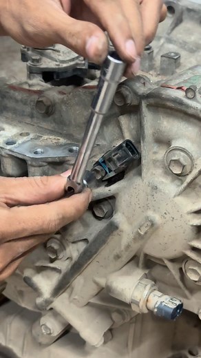 How to open gear box sensor #gearbox #sensor #fblifestyle #viralreelschallenge #GearboxRepair #mechanic #automotive #engine #carcare #usa #automobile | Hybrid Repair Service & Car Solution