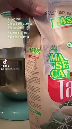 Quick Tutorial For Masa For Tamales Using Masa Harina!! ❤️❤️❤️❤️❤️ | La Piña En La Cocina