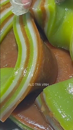 Simple yet delicious traditional Vietnamese cakes #alotravinh #food