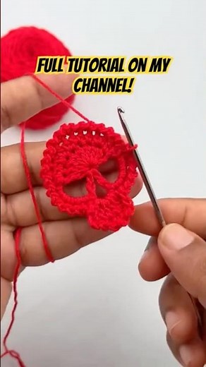 TUTORIAL HERE! 👆 Easy Crochet Skull Earring Pattern for Halloween | Beginner-Friendly Tutorial