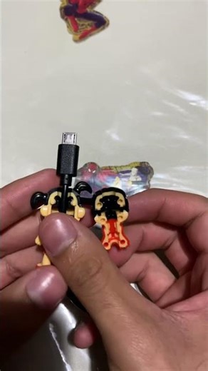 How to use cable holders? Vualá Chavo del 8