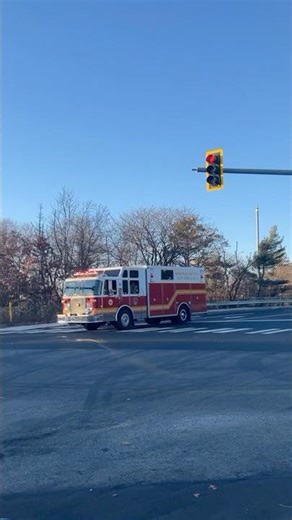Ronkonkoma Heavy Rescue 8 Responding | MVA