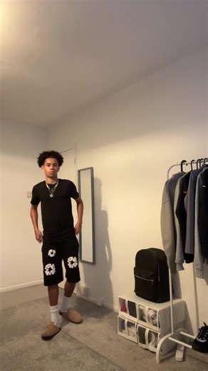 Dance Moves to Master for Light Skin Performers