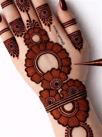 Easy Arabic trick mehndi design #pleaseunfreezemyaccount🥺🥺#mehndiart#hennamehndivip#fouyou#mehndidesign♥️