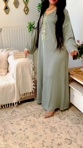 44K views · 265 reactions | Robe marocain classe et simple et modèle unique pour les fammes classe ❤️❤️❤️✨ | Boutique ward el yasmine | Facebook