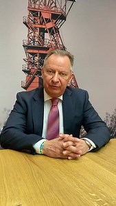 95K views · 1.6K reactions | Schulen und Kindertagesstätten bleiben geschlossen: Landrat Stephan Pusch erklärt, warum. #kreisheinsberg #coronavirus #covid19 #stephanpusch #hsbestrong | Kreis Heinsberg | Facebook