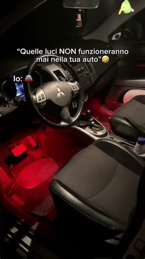 Trasforma l'interno della tua auto nel 2026🏎️😉#macchina #led #luci #guidare #perte