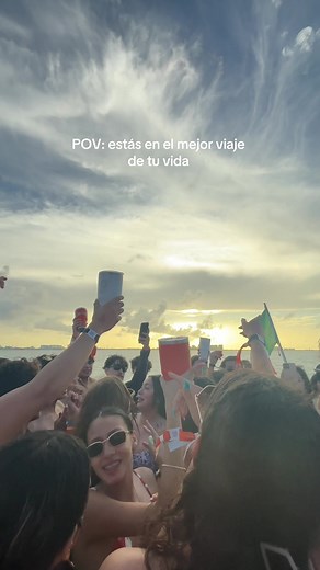 Fiesta épica de 4 días en Xcape Orange Week