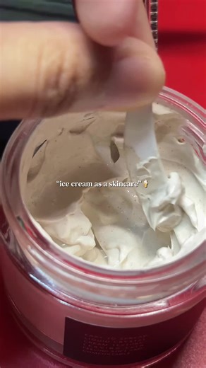 Effortless Makeup Removal with ColorKey Mask