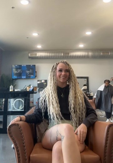 Braid in dreads 🥰 #f #fyp #xyzbca #foryoupage #fypシ #dreads