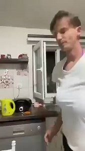 27K views · 194 reactions | Svaka tetka na svadbi 藍藍藍藍 | Narodni portal | Facebook