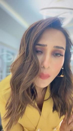 Hello pretty ladies out there,sending you love and courage.Take out a bit of time to admire what magic you have done for years. We are enough ❤️ and that’s the quote for today. HAPPY WOMEN’s Day❤️ | Mimi Chakraborty