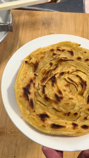 Homemade Crispy Layered Lachha Paratha Recipe