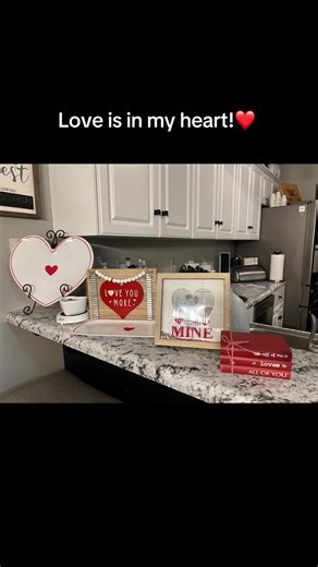 I love decorating for special occasions and February is one of my favorite months. It’s the month of LOVE!! I love..love #febuary #love #marriedlife