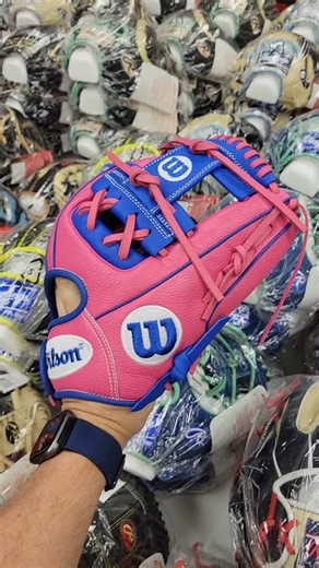 The #LimitedEdition Wilson A1000 "BAZOOKA" DP15 11.50" available now at Apollosports.com #GetYours . . #ApolloSports #Baseball #BaseballSeason #BaseballisLife #BaseballLife #BaseballGlove #BaseballGloves #Wilson #A1000 | Apollosports.com