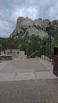 Walking the Avenue of Flags to the amphitheater at Mount Rushmore 🇺🇸 Raw POV.#Vlog #traveling