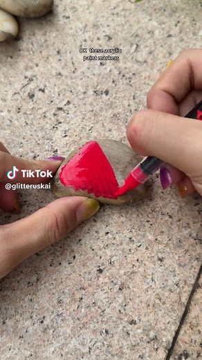 If you’ve been looking for acrylic paint markers that actually work,these are definitely worth checking out✨#artsupplies #paintmarkers #acrylicmarkers #craftsupplies #tiktokshopsummersale