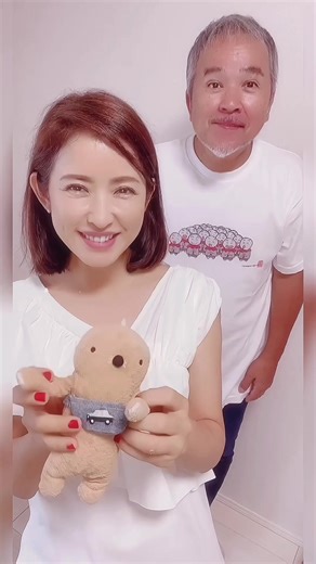 もぐたろうも一緒にチョンチョン💕 #江口ともみ #つまみ枝豆 #もぐたろう #愉快な夫婦 #おすすめ